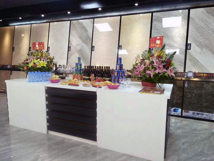 陶瓷一線好色先生黄色APP好色先生入口陶瓷磚澄海店十一開業，好禮、優惠送不停
